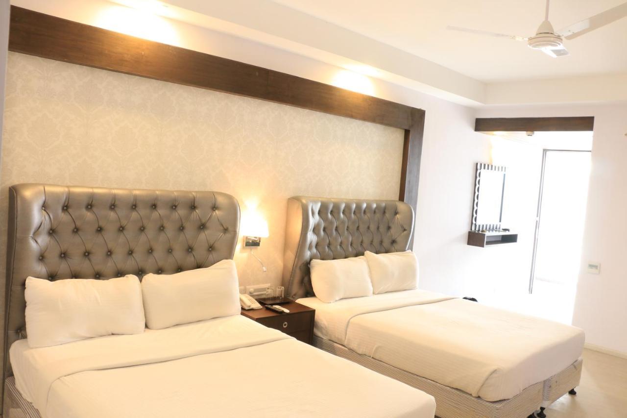 Jalsa Hotel&Banquets Indore Extérieur photo