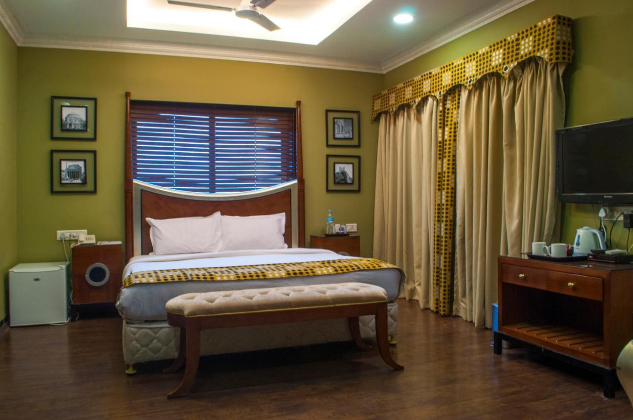 Jalsa Hotel&Banquets Indore Extérieur photo