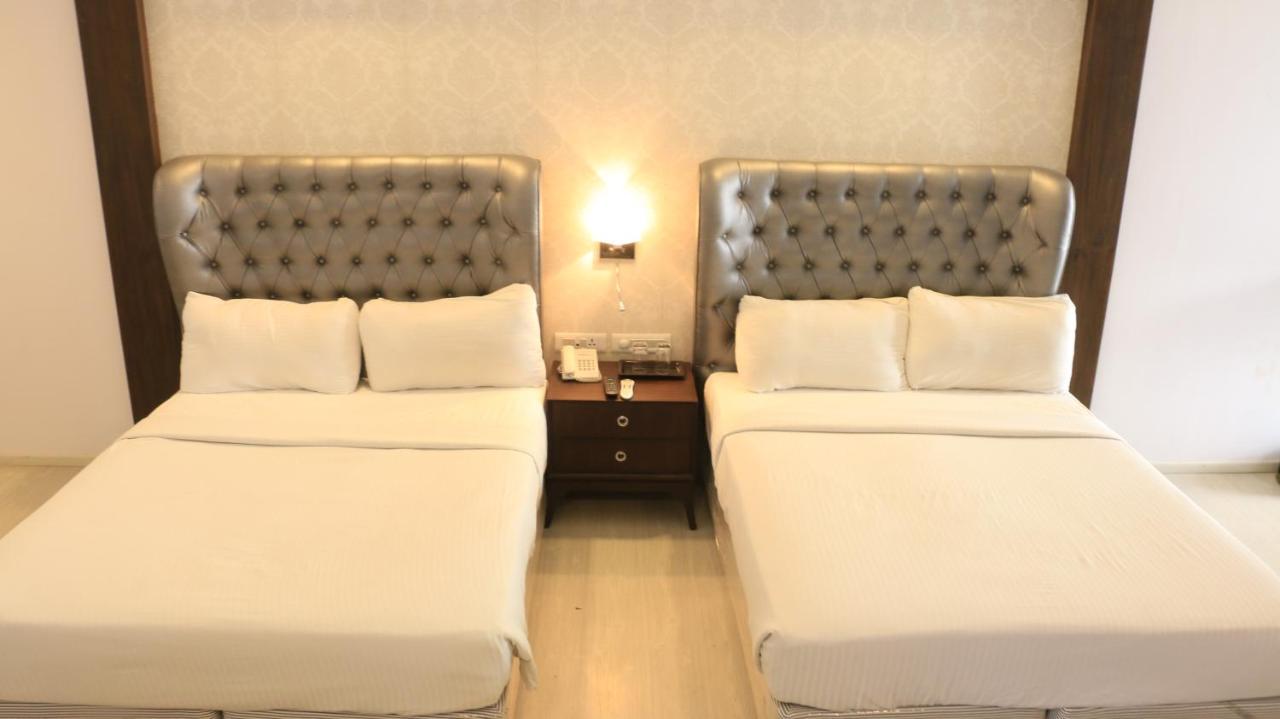 Jalsa Hotel&Banquets Indore Extérieur photo
