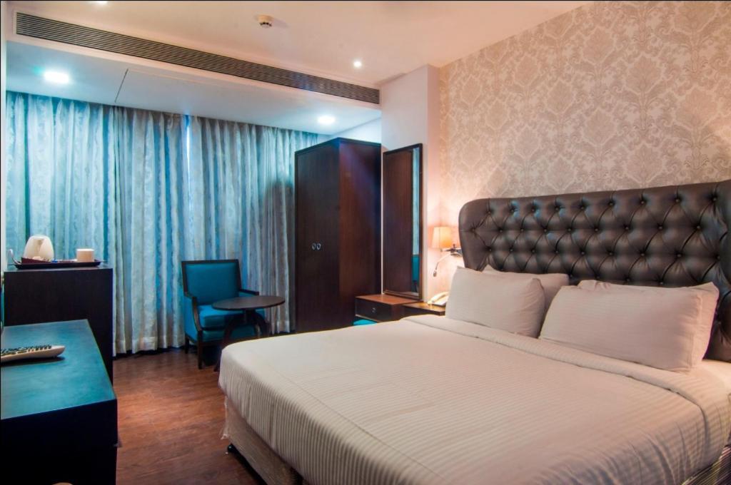 Jalsa Hotel&Banquets Indore Extérieur photo