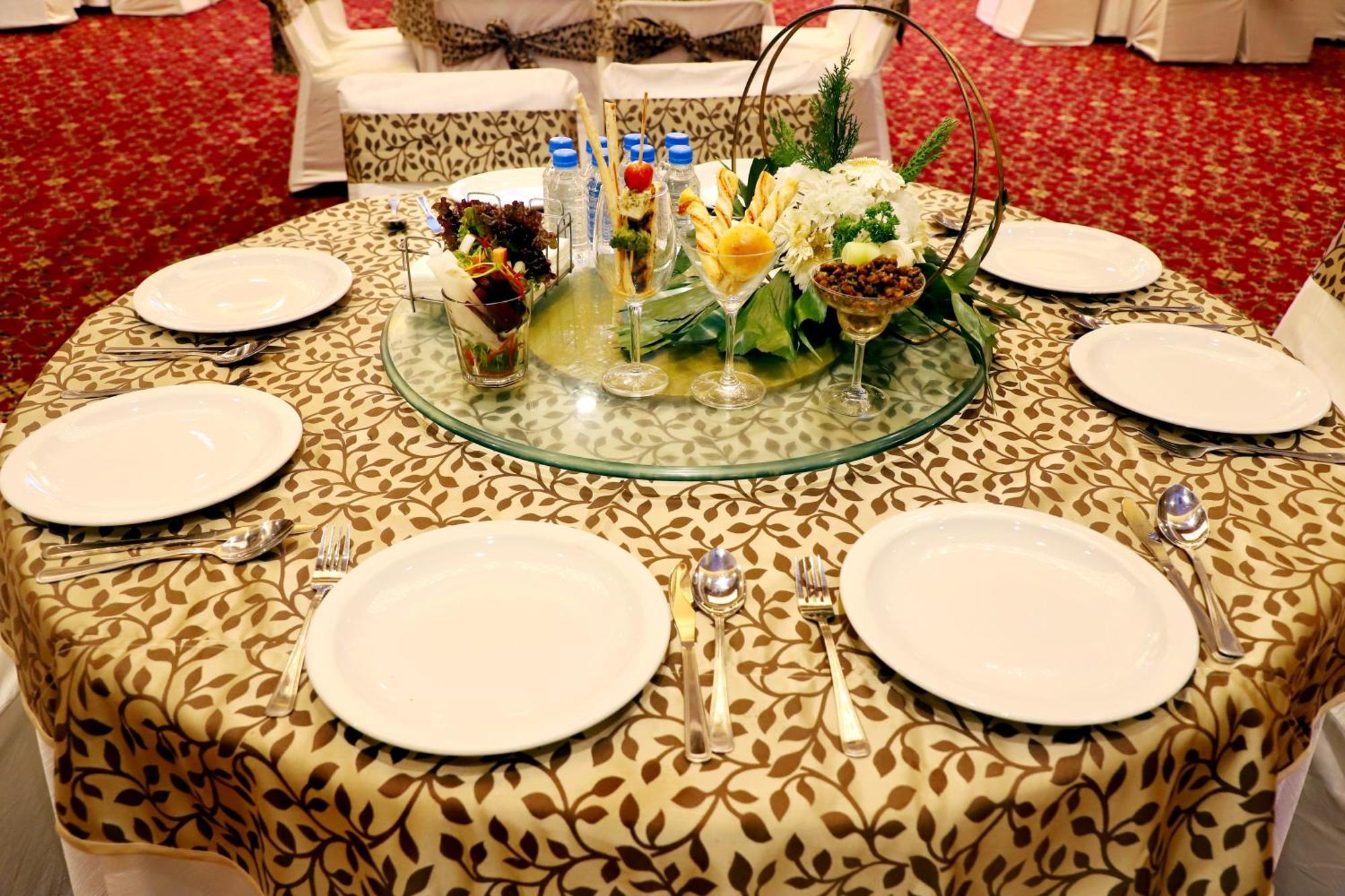 Jalsa Hotel&Banquets Indore Extérieur photo