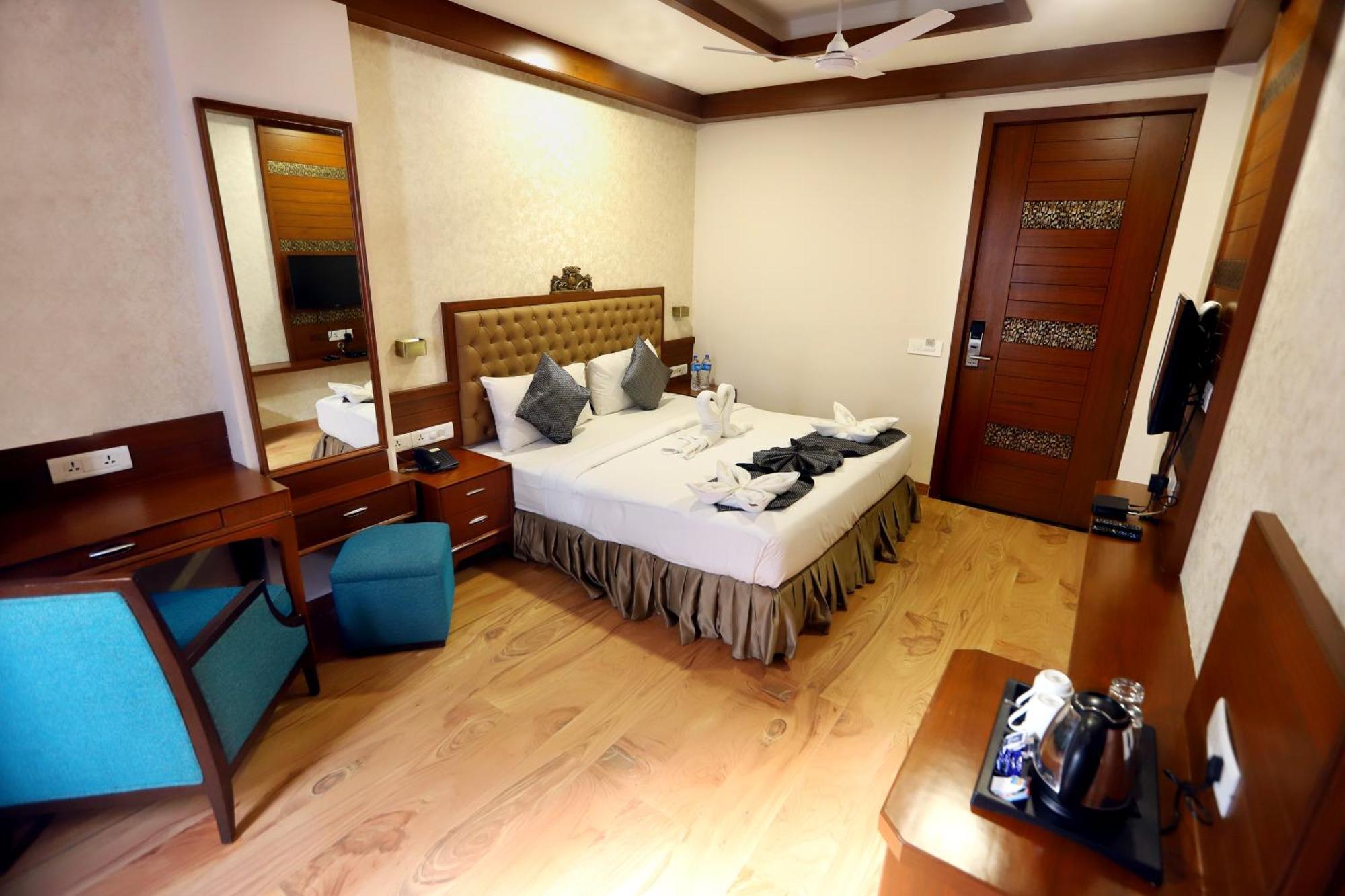 Jalsa Hotel&Banquets Indore Extérieur photo