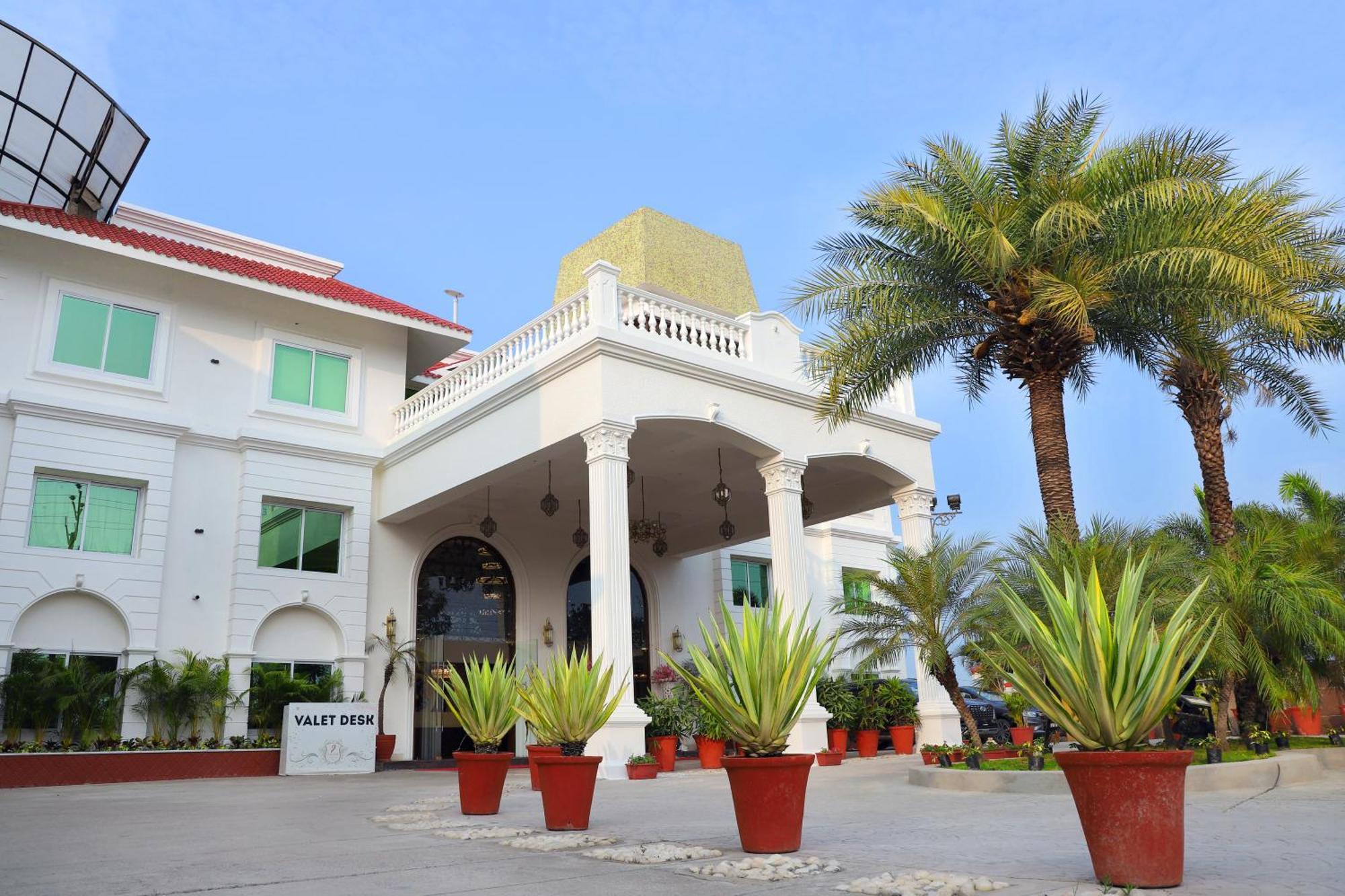 Jalsa Hotel&Banquets Indore Extérieur photo