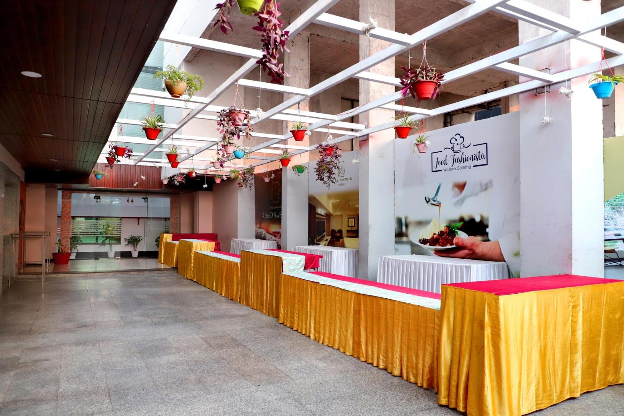 Jalsa Hotel&Banquets Indore Extérieur photo
