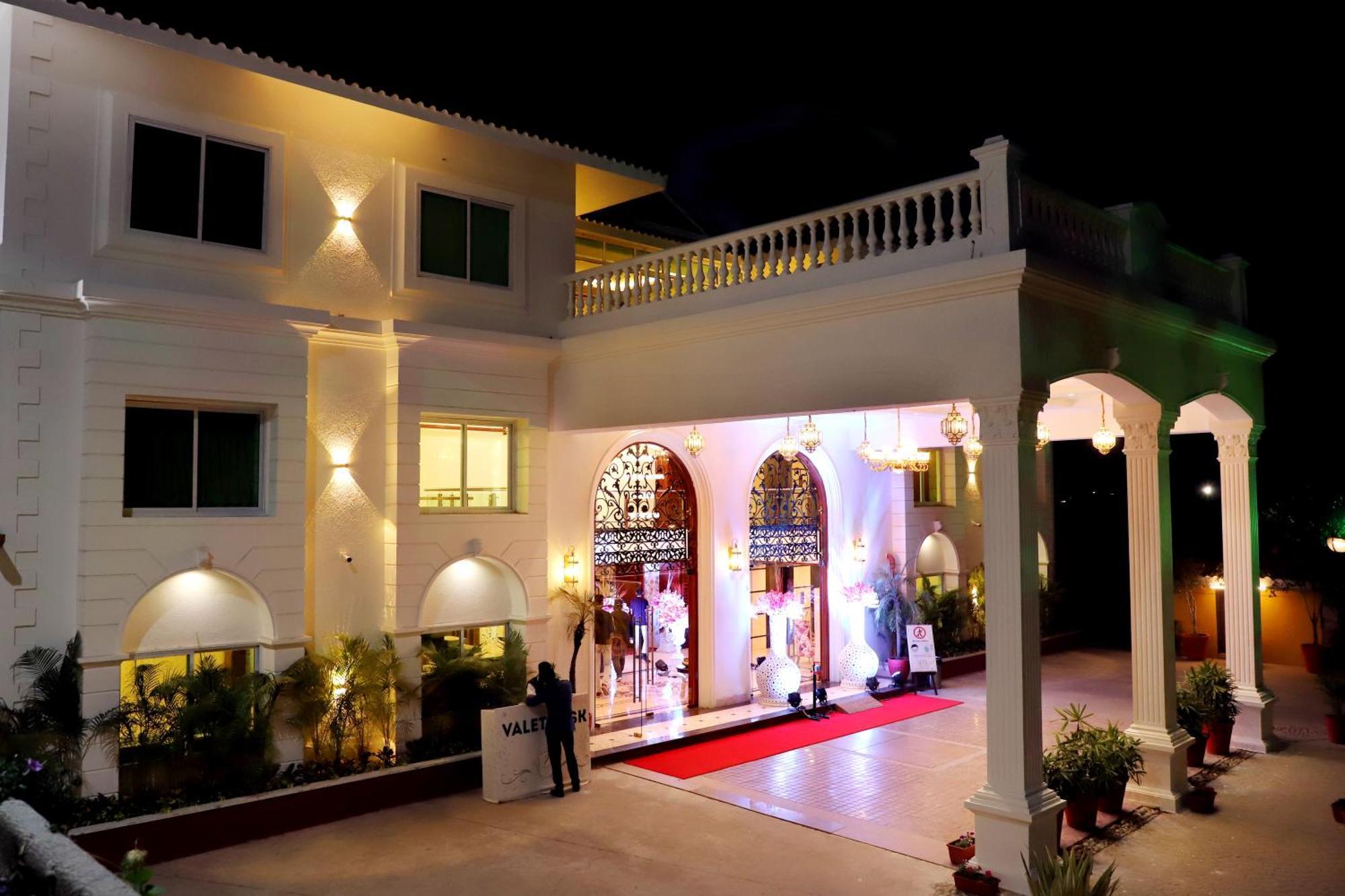 Jalsa Hotel&Banquets Indore Extérieur photo